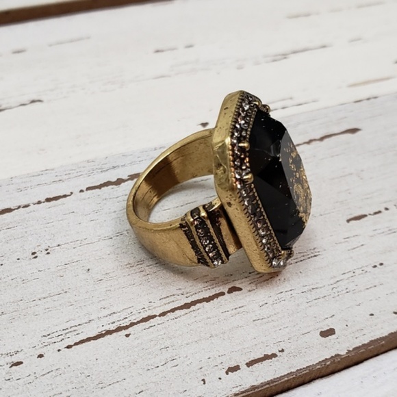 last one • Chunky Cocktail Ring - Picture 6 of 6